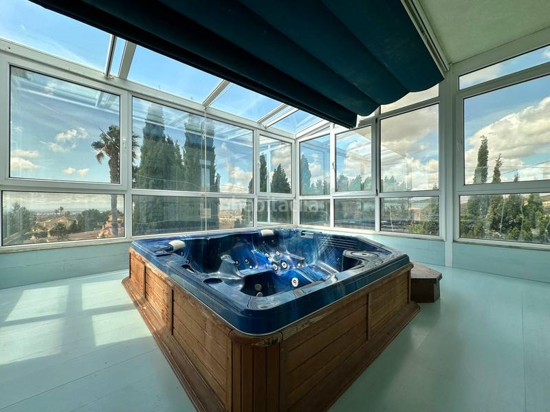 Foto 2ecaba42-9cb5-425c-9e9c-b7e6e63b47f4. Chalet mit heizung parking pool in Jubalcoi Elche / Elx