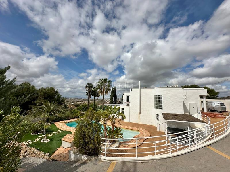 Foto 5b617cfd-657b-4df5-bc32-8b1d3384b064. Chalet mit heizung parking pool in Jubalcoi Elche / Elx