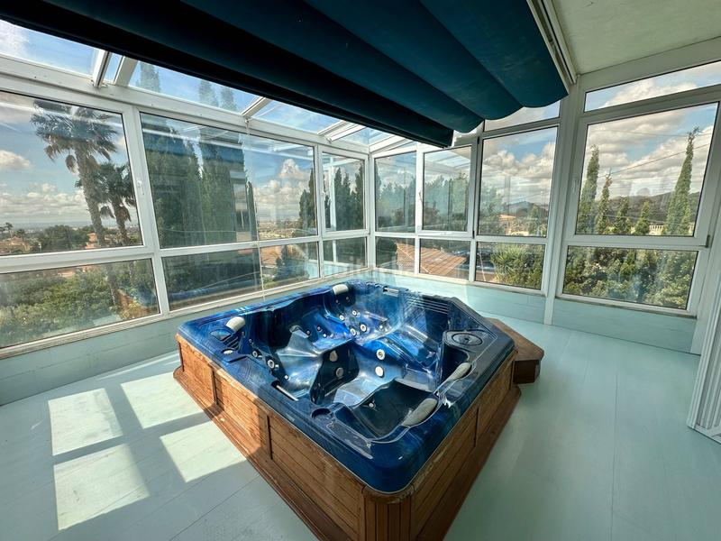 Foto fed2f54e-7bba-4b3c-85b3-7b3d8848d3ca. Chalet mit heizung parking pool in Jubalcoi Elche / Elx