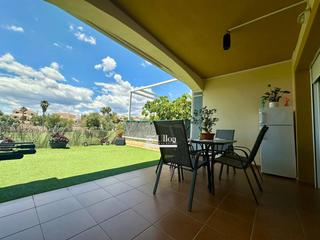 Casa  Calle del marge. Bungalow luminoso con terraza y vistas despejadas en bonalba  mu