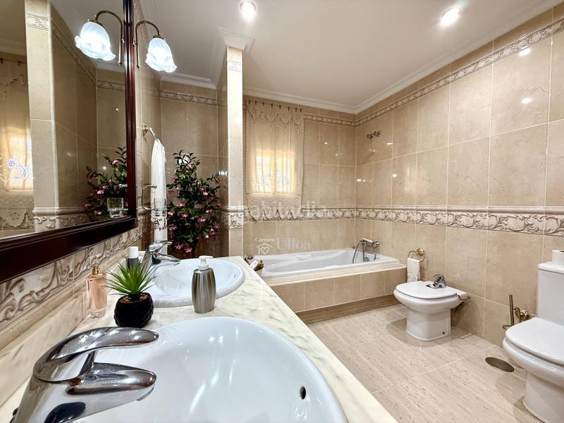 Foto be0c8a65-254d-4ead-9630-c88e9750c411. Chalet con riscaldamento parcheggio piscina in La Huerta Mutxamel