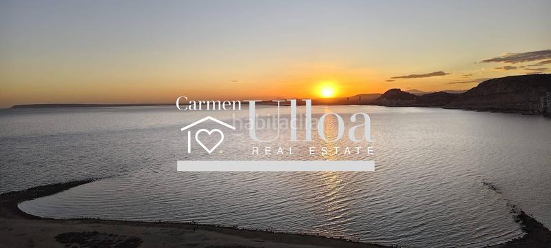 Foto 18be34a6-ab8a-45d0-9169-8e8ea9d311d8. Piso exclusiva vivienda reformada frente al mar en primera línea en Alicante
