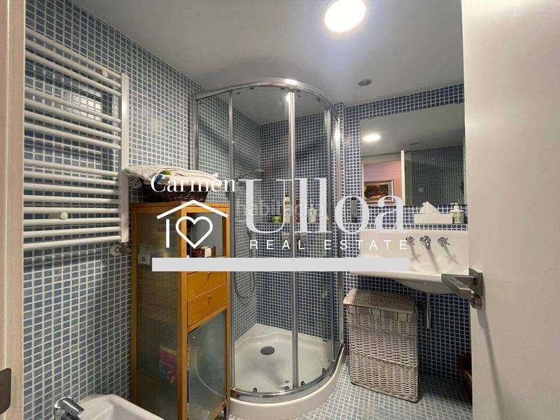 Foto 61c35ad7-5ea5-41b1-a4f6-7c765f5efcf8. Piso exclusiva vivienda reformada frente al mar en primera línea en Alicante