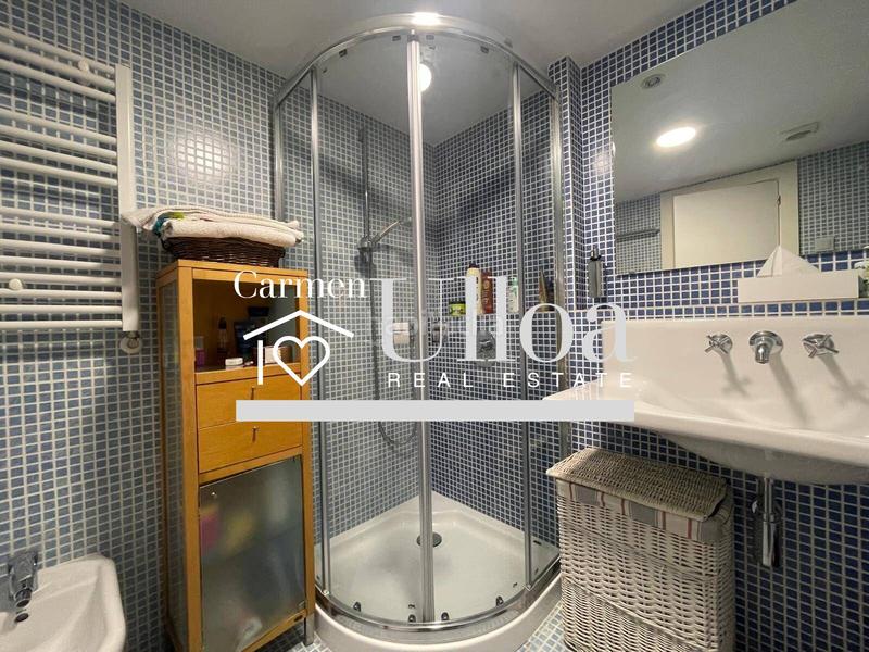 Foto 63a47f97-c204-4eb4-852f-e7ddc7a8cee2. Piso exclusiva vivienda reformada frente al mar en primera línea en Alicante