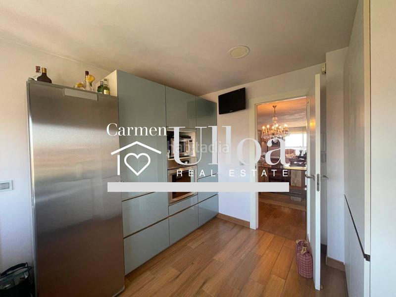 Foto b24b3506-e565-46af-a602-011fa40bb1e1. Piso exclusiva vivienda reformada frente al mar en primera línea en Alicante