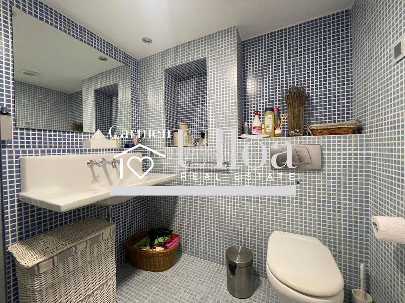 Foto d550b69b-d417-4cac-88c4-9cc2fe2514e9. Piso exclusiva vivienda reformada frente al mar en primera línea en Alicante