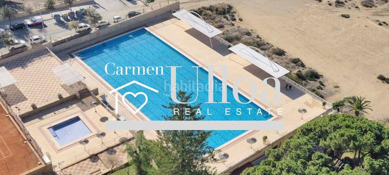 Foto d9828d93-e091-40f8-9da8-de1aef6af026. Piso exclusiva vivienda reformada frente al mar en primera línea en Alicante