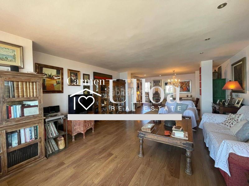 Foto fe999010-25cc-4f36-8c55-182022bed358. Piso exclusiva vivienda reformada frente al mar en primera línea en Alicante
