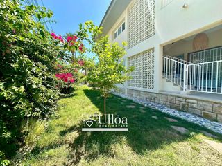 Chalet en La Font-Mezquitas. Moderna villa con piscina climatizada y gran jardín para vivir m