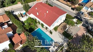 Chalet in La Font-Mezquitas. Dos hogares, un paraiso jardín mediterráneo y piscina climatizad