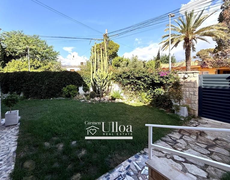 Foto 2b9d3162-3297-4b25-aaba-eef2c97a1601. Xalet amb calefacció aparcament piscina a La Font-Mezquitas San Juan de Alicante