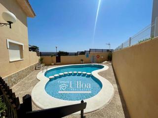 Casa aparellada a Pueblo Español-Coveta Fumá. Exclusivo chalet adosado en primera línea de mar en el campello