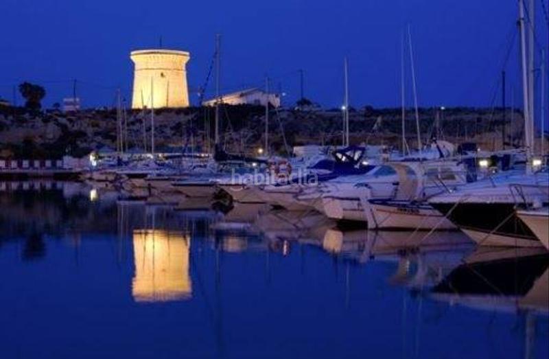 Foto d10f9adf-4875-4e41-a562-8254efa63cab. Casa bifamiliare con parcheggio piscina in Pueblo Español-Coveta Fumá Campello (el)