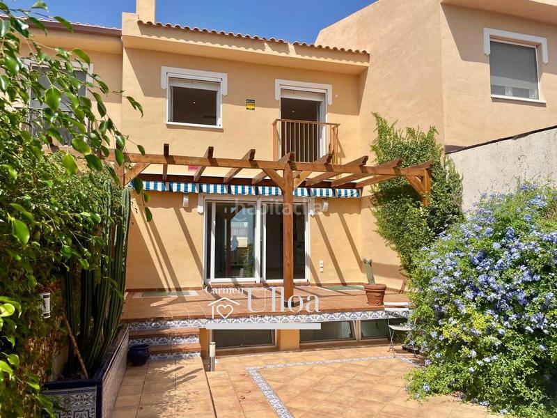 Foto e819eb3f-8e2a-46fc-975a-e55b9b6d03a7. Casa bifamiliare con parcheggio piscina in Pueblo Español-Coveta Fumá Campello (el)