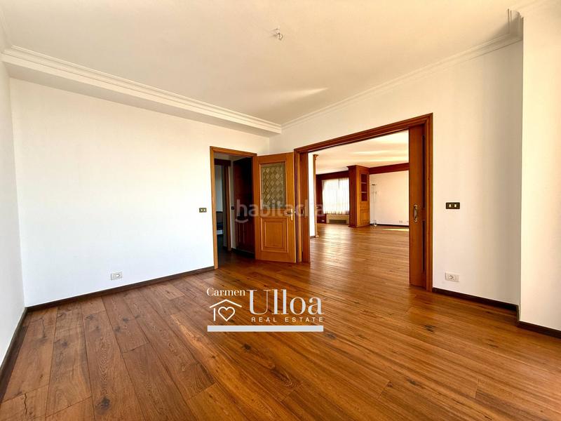 Foto 211b916d-8a2e-463b-a573-aa2a423aca45. Piso exclusivo piso de 345 m en pleno centro con terraza y vistas despejadas en Alicante