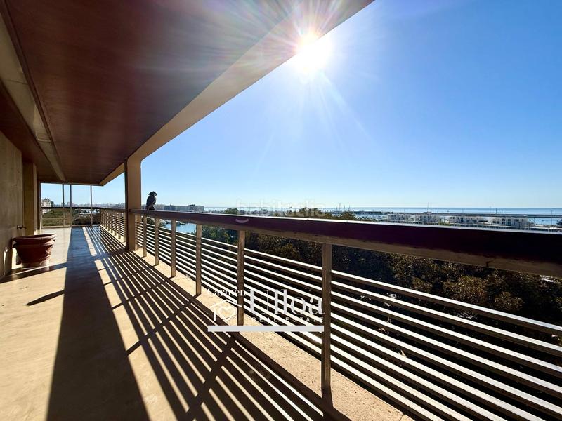 Foto 9d7338f7-61fe-4d82-9137-7ae43692c579. Piso exclusivo piso de 345 m en pleno centro con terraza y vistas despejadas en Alicante