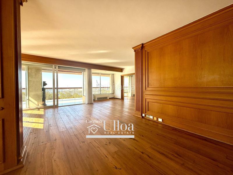 Foto b35490a5-bb24-4ee5-80dd-1b7df62230bd. Piso exclusivo piso de 345 m en pleno centro con terraza y vistas despejadas en Alicante