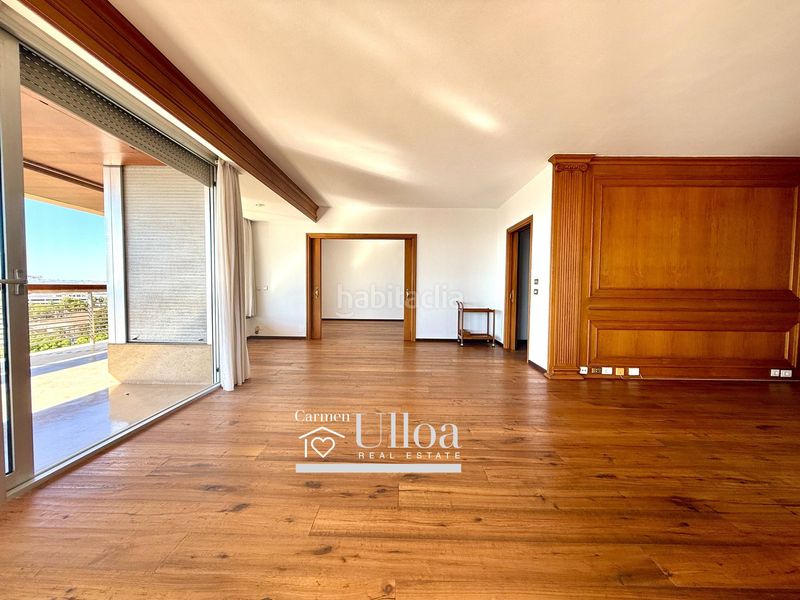 Foto fea649ba-787e-4fd4-9896-d0010e8cb503. Pis amb aparcament a Ensanche-Diputación Alicante