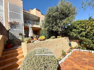 Haus  Camino del faro. Chalet adosado en cabo de las huertas a 300m de la playa  nuda p