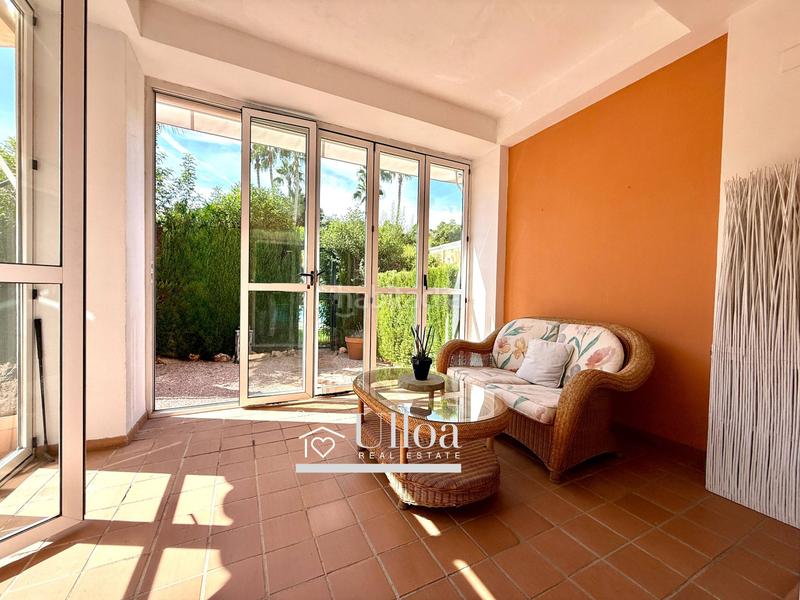 Foto 00693576-c0a8-4f41-be72-08f21cfa6e31. Casa a schiera con parcheggio piscina in Alicante golf Alicante