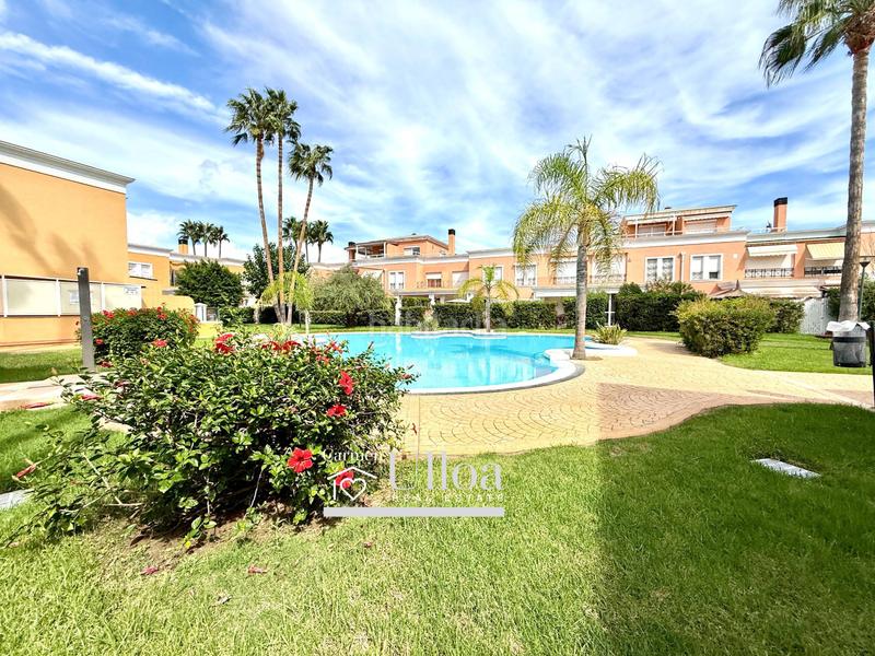 Foto 5ee39299-eada-490f-bcad-3d35cd2063e8. Casa a schiera con parcheggio piscina in Alicante golf Alicante