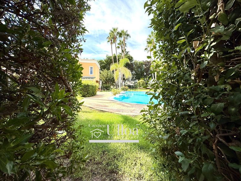 Foto a7e232d2-5089-4f2a-8128-e71ba4298313. Casa adossada amb aparcament piscina a Alicante golf Alicante