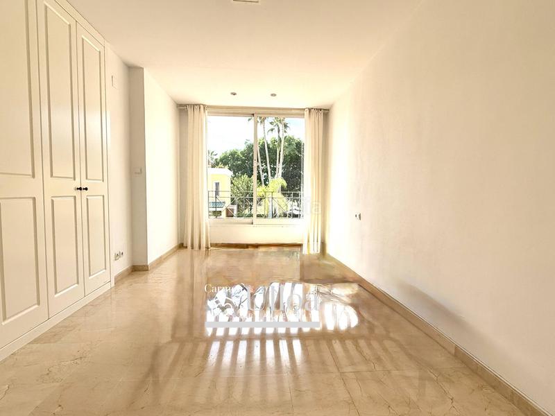 Foto a8f02115-4552-4bef-9409-6411852803b6. Casa a schiera con parcheggio piscina in Alicante golf Alicante