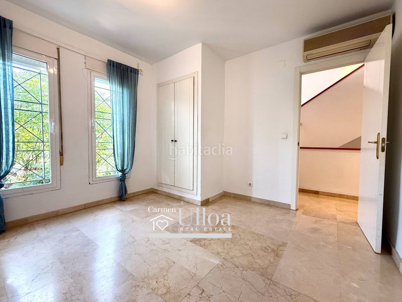Foto e7f35e64-a7f1-4c9f-89c4-f0516b272d10. Casa adossada amb aparcament piscina a Alicante golf Alicante