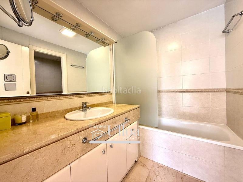 Foto e95792ce-98a4-47f6-97ff-ce7e91d4cf97. Casa adossada amb aparcament piscina a Alicante golf Alicante