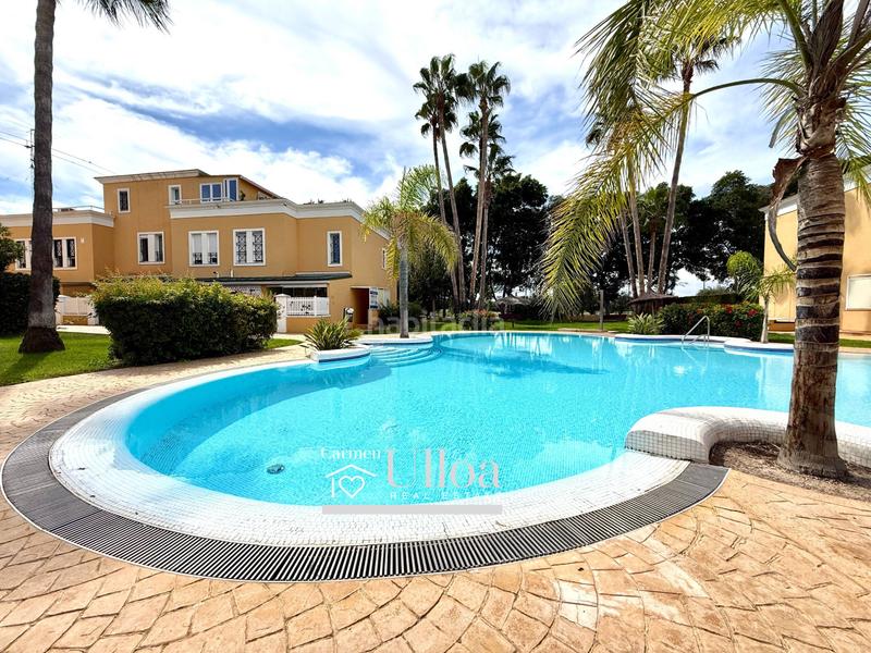 Foto f56698e0-ab7a-4549-9075-53f017423c6f. Casa a schiera con parcheggio piscina in Alicante golf Alicante