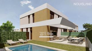 Casa aparellada a Bellavista-Capiscol-Frank Espinós. Chalet pareado unifamiliar en nou nazareth   diseño, confort y a