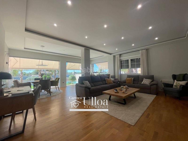 Foto 11d39ccd-0a8d-4927-9094-ad66b8200274. Chalet con riscaldamento parcheggio piscina in Los Girasoles Sant Vicent del Raspeig