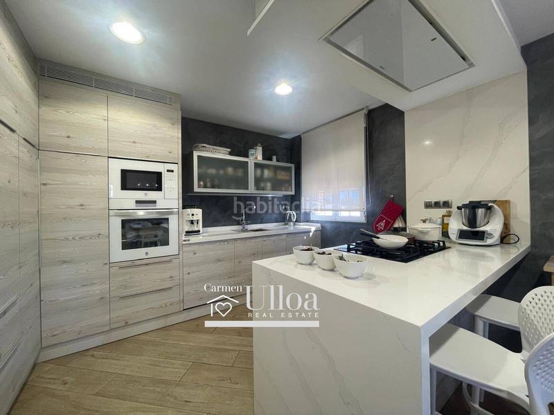 Foto 68cbcb22-f377-46e0-a7fe-1eda70d4dfb6. Chalet con riscaldamento parcheggio piscina in Los Girasoles Sant Vicent del Raspeig