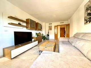 Appartement  Avenida unicef. Piso en venta en alicante con 4 habitaciones, garaje y trastero