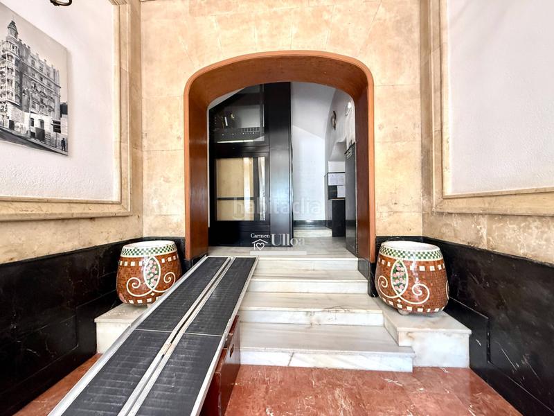 Foto 083fbf5d-23ef-42f5-8821-8fe3c7f330d3. Piso espectacular vivienda histórica en primera línea del puerto en Alicante