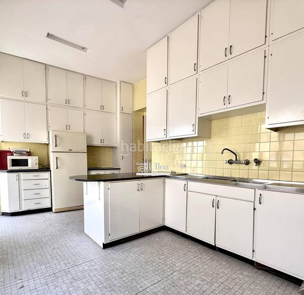 Foto 98987451-fefa-43ee-a59c-3e677380242e. Piso espectacular vivienda histórica en primera línea del puerto en Alicante