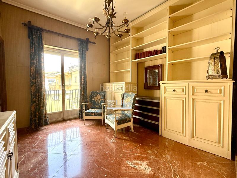 Foto a2e685e7-9adf-488d-a0c8-68ecc4db7e9c. Piso espectacular vivienda histórica en primera línea del puerto en Alicante