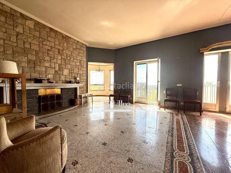 Foto b3939d0b-11b8-42df-9ae7-f3024d0d4c18. Piso espectacular vivienda histórica en primera línea del puerto en Alicante