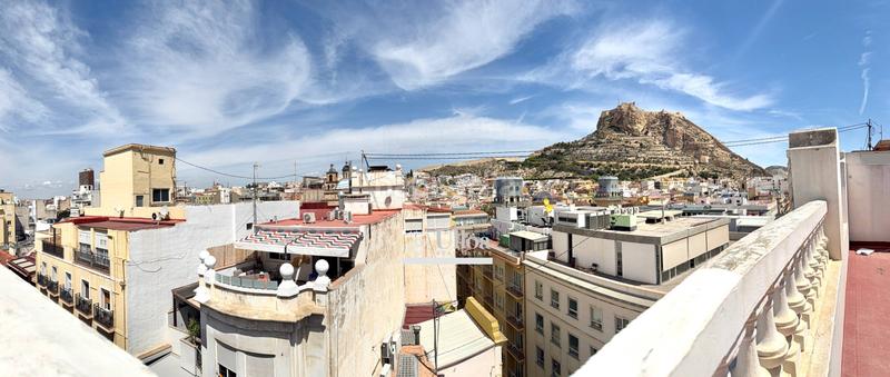 Foto ce3937ed-7209-4e71-a1ea-561e83764188. Piso espectacular vivienda histórica en primera línea del puerto en Alicante