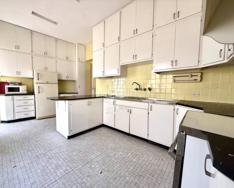 Foto f152c127-97e6-46d5-bb81-8e3d2e8d8de6. Piso espectacular vivienda histórica en primera línea del puerto en Alicante