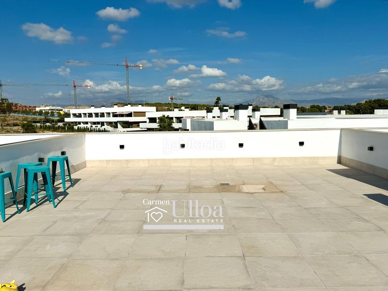 Foto a7d1cc4d-4d18-44c9-982e-e85f0b7855cb. Casa adossada amb calefacció aparcament piscina a Alicante