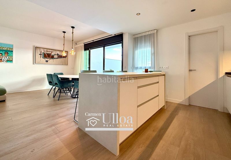 Foto f91020ab-e459-45a7-8a1d-8c94dd8f09e6. Casa adossada amb calefacció aparcament piscina a Alicante