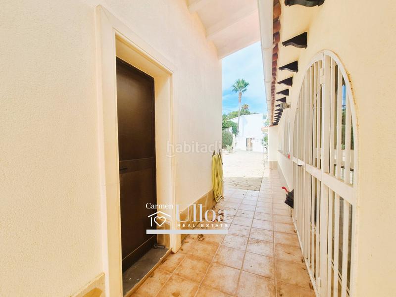 Foto 6d54b9e8-26f3-4e4b-a756-05dd0c292369. Chalet with parking in Pinar de Advocat-Cometa Moraira