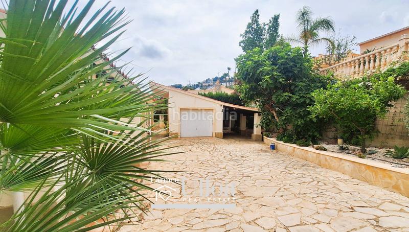 Foto 72ee4fa2-6ae0-4ccf-9d3f-7abbd9f2b3bf. Chalet with parking in Pinar de Advocat-Cometa Moraira