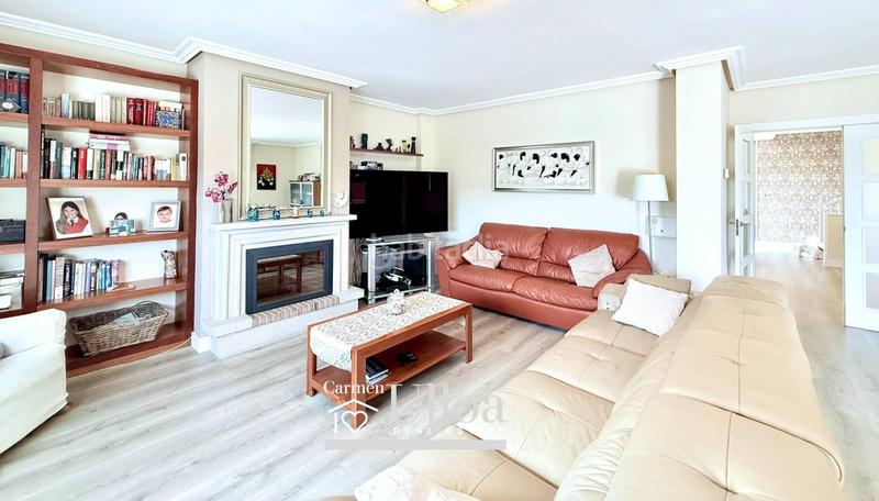 Foto 70a9913b-3729-40b1-be3e-64ae137b3550. Xalet amb calefacció aparcament piscina a La Huerta Mutxamel