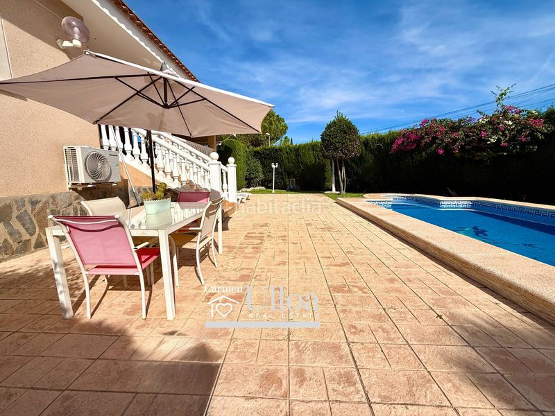 Foto a264189c-1fc0-4300-b341-3f0e52aa90a3. Xalet amb calefacció aparcament piscina a La Huerta Mutxamel