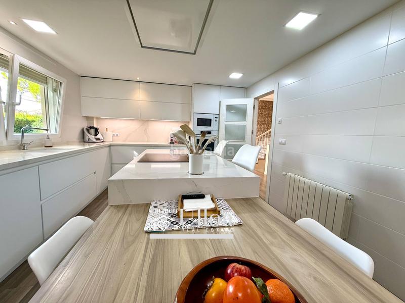 Foto b229582e-c34f-4762-9e2b-9b756b51f2fc. Xalet amb calefacció aparcament piscina a La Huerta Mutxamel