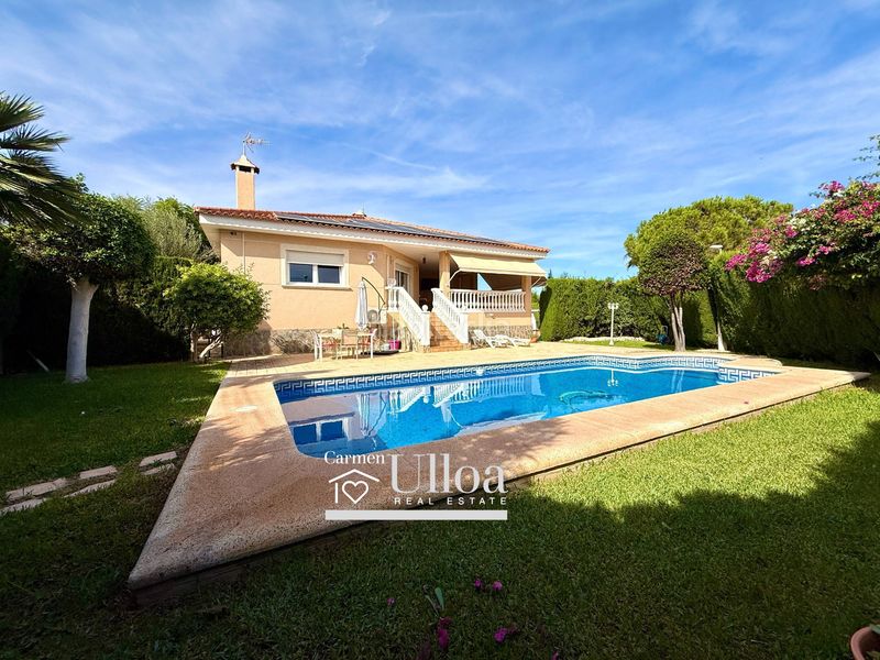 Foto b63bfc8c-ca6a-4416-bb54-ed0868a52624. Xalet amb calefacció aparcament piscina a La Huerta Mutxamel