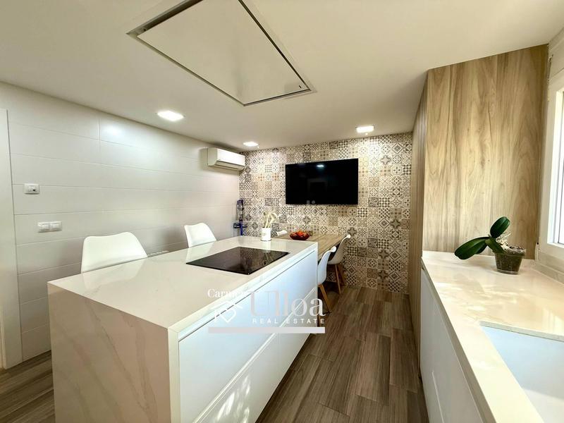 Foto d726a0a3-d2c3-49b3-9549-3dede8960a5c. Xalet amb calefacció aparcament piscina a La Huerta Mutxamel