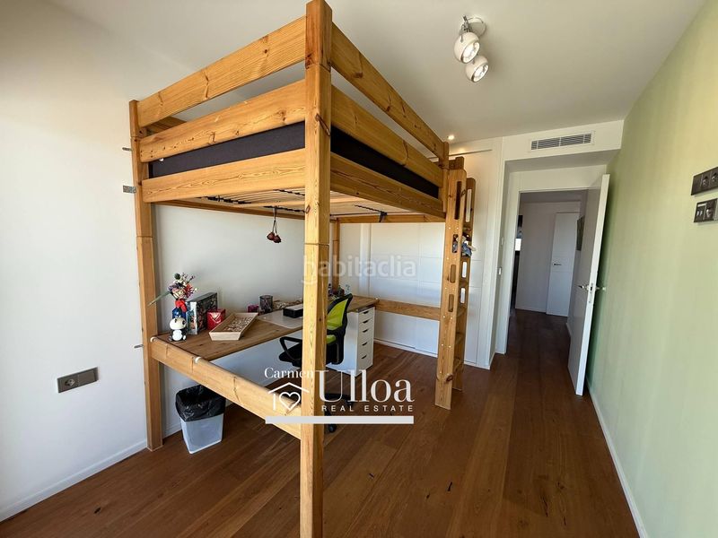 Foto e68aeebb-43ca-40f7-afba-d4f723270340. Planta baixa amb calefacció aparcament piscina a Alicante